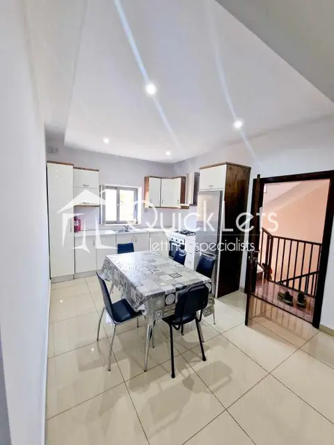 3 bedroom Apartment to rent in Siggiewi