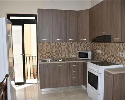 Maisonette Solitary to rent in Birkirkara