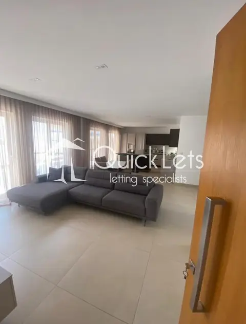 2 bedroom Penthouse to rent in Sliema