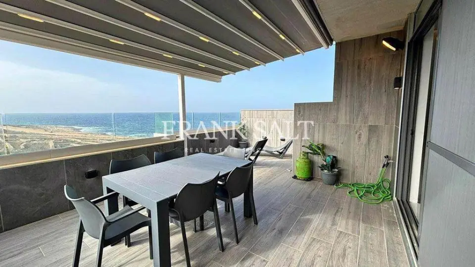 Marsascala, Furnished Penthouse