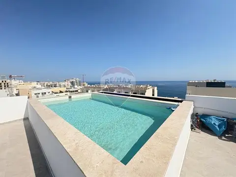 2 bedroom Penthouse to rent in Sliema