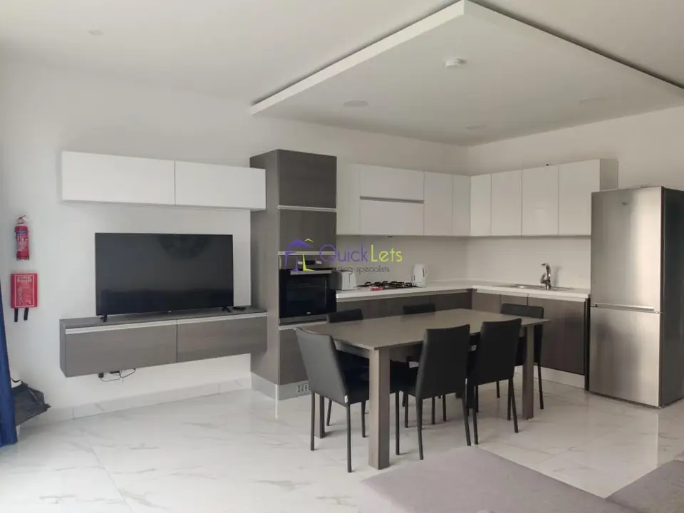 3 bedroom Penthouse to rent in St. Julians