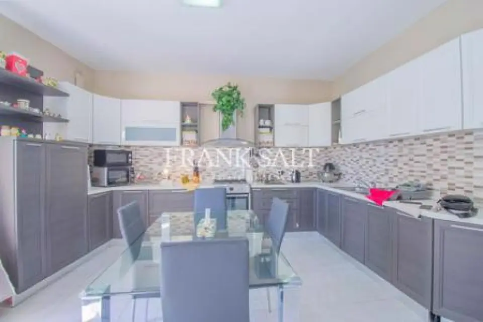 Fgura, Finished Apartment