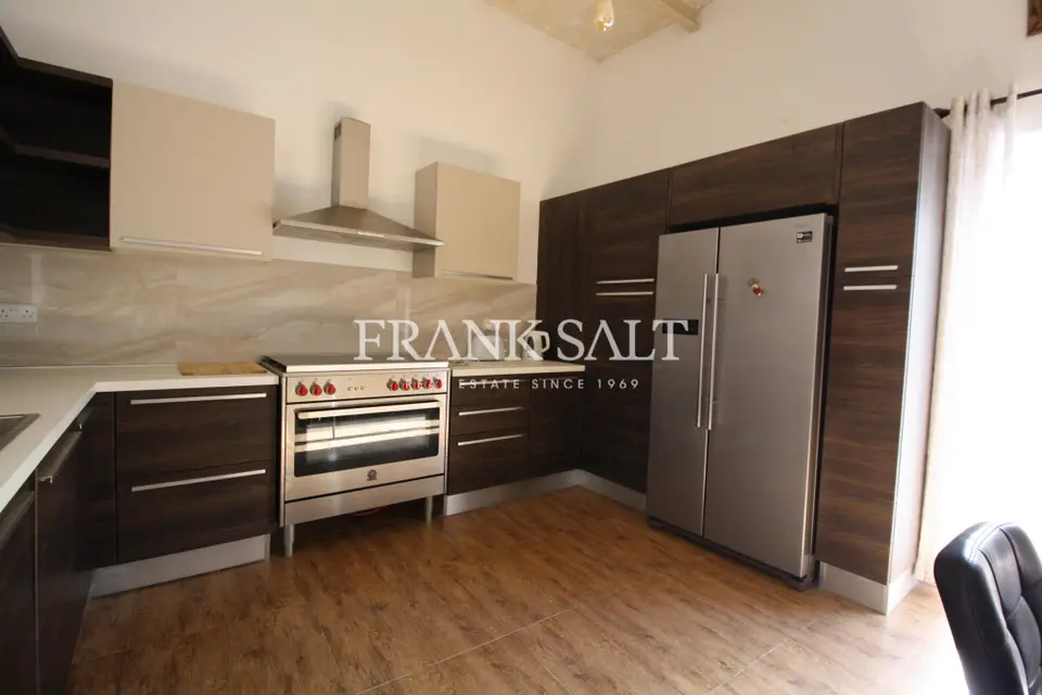 Santa Venera, Furnished Maisonette