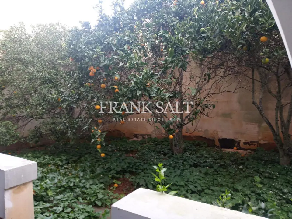 Dingli Furnished Townhouse