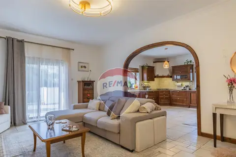 3 Bedroom Maisonette For Sale in Swieqi