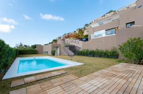 5 bedroom Villa Detached to rent in Mellieha