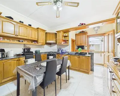 3 bedroom Terraced House for sale in Salina