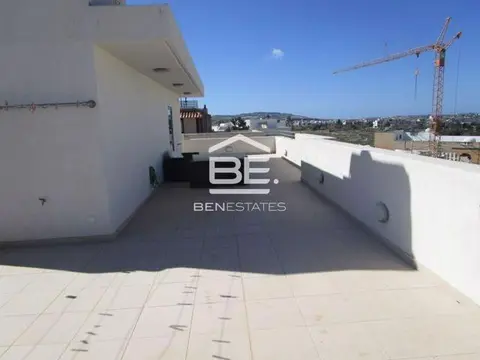 1 bedroom Penthouse to rent in San Pawl Tat-Targa