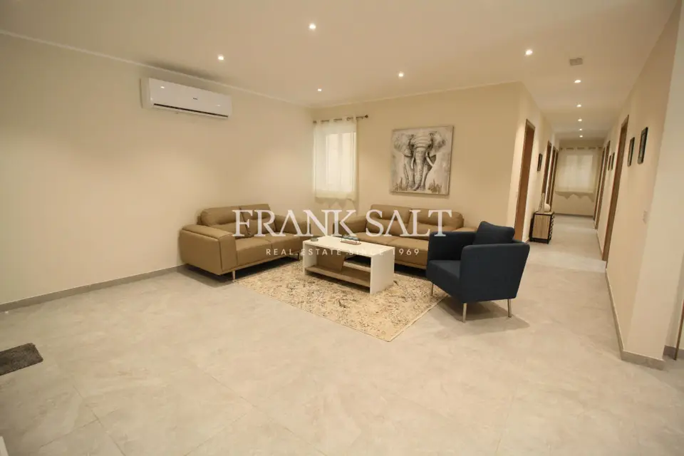 St Julians, Apartment