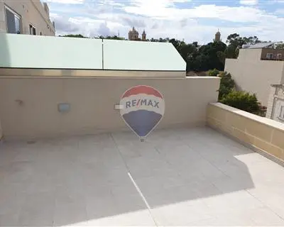 2 bedroom Penthouse to rent in Lija