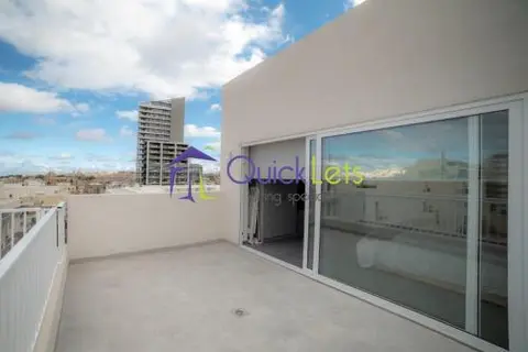 1 bedroom Penthouse to rent in Gzira