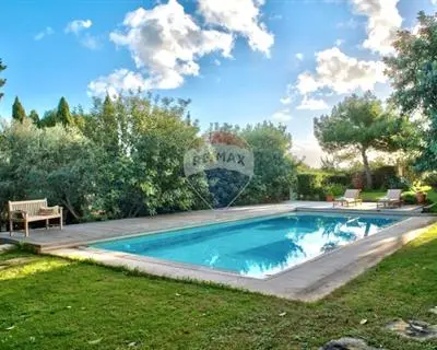 6 bedroom Villa Detached for sale in Gharghur