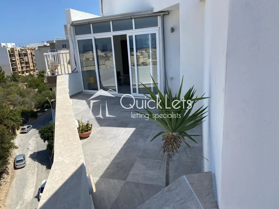 2 bedroom Penthouse to rent in Qawra