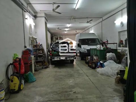 Garage to rent in Marsaxlokk