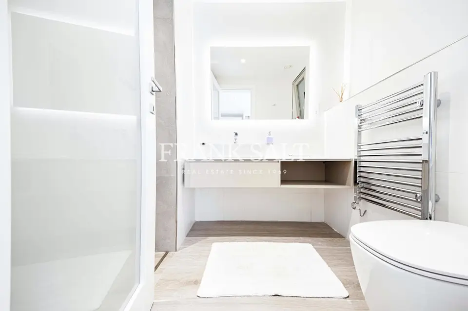 Portomaso Laguna, Apartment