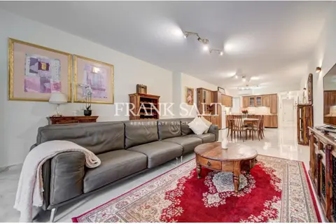 3 Bedroom Maisonette For Sale in Marsascala