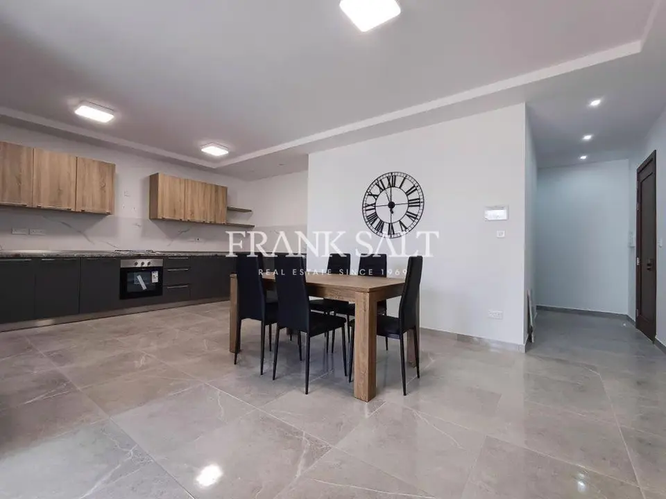 Dingli, Furnished Apartment
