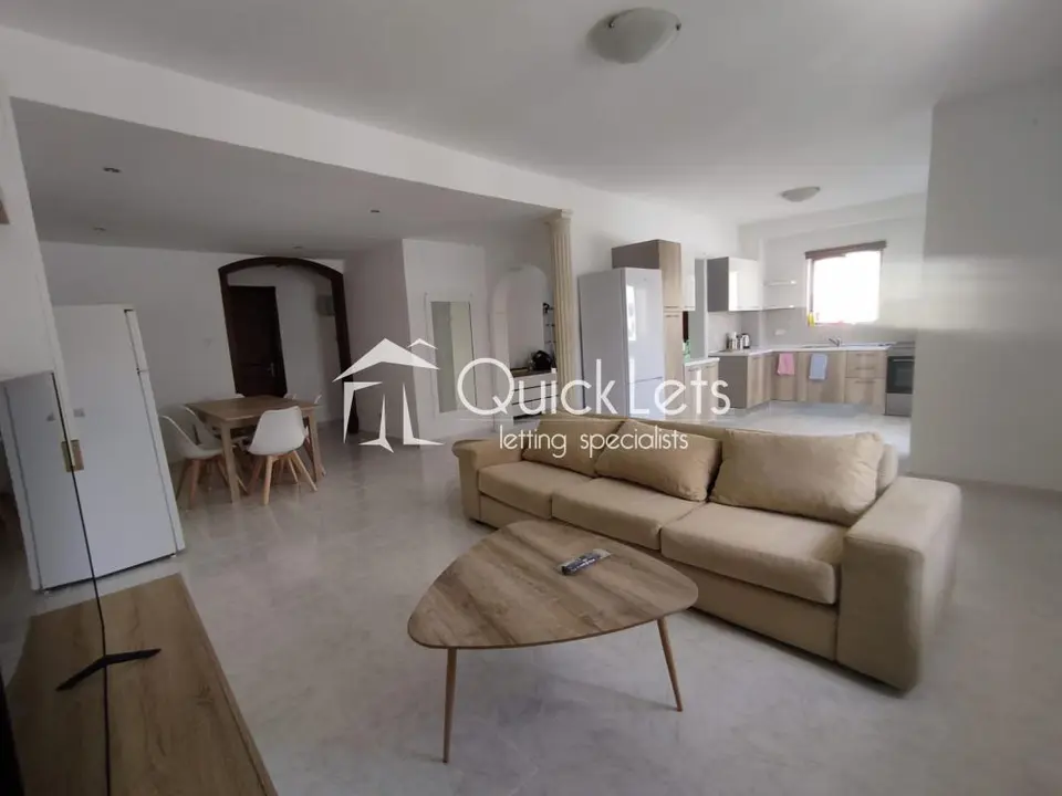 3 bedroom Maisonette to rent in Ta' Xbiex
