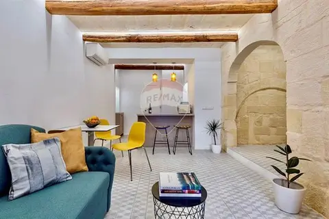 Block Of Apartments for sale in Senglea