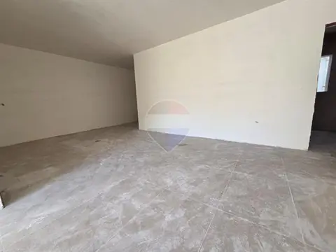 3 bedroom Apartment for sale in Iklin