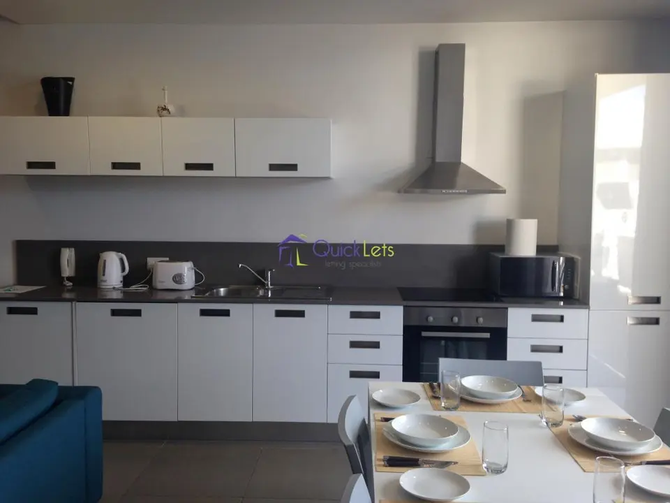 2 bedroom Penthouse to rent in Sliema