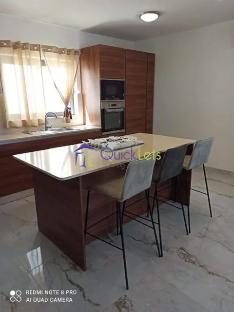 2 bedroom Penthouse to rent in Zebbug