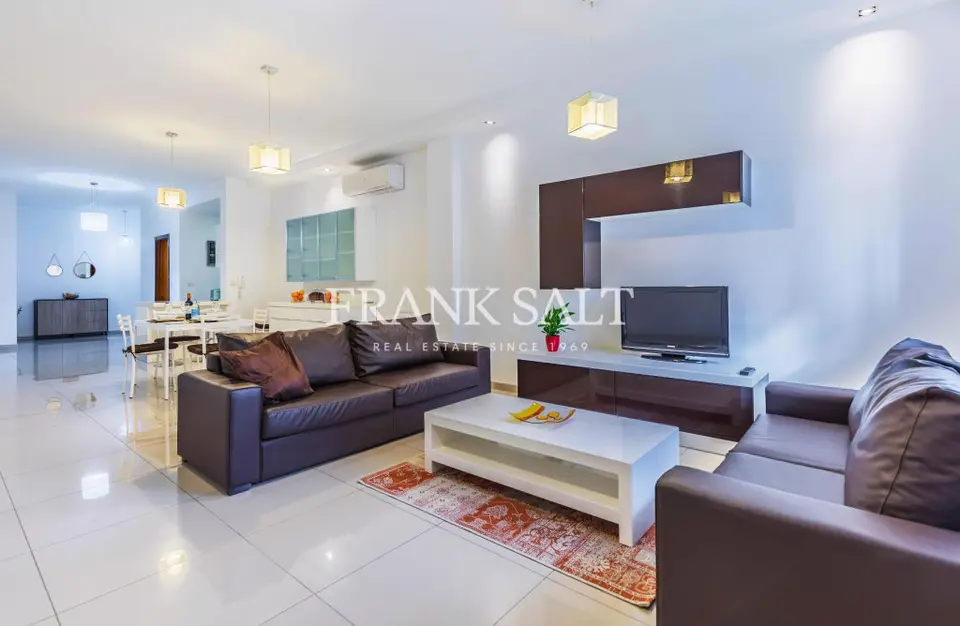 Gharghur, Furnished Maisonette