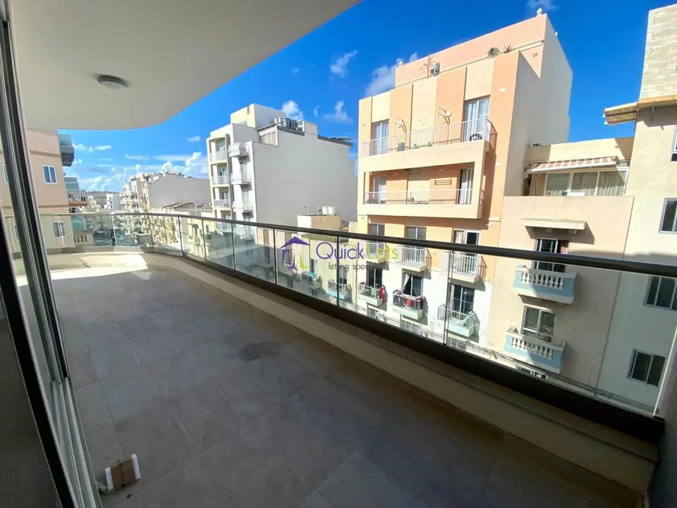 3 bedroom Apartment to rent in Bugibba