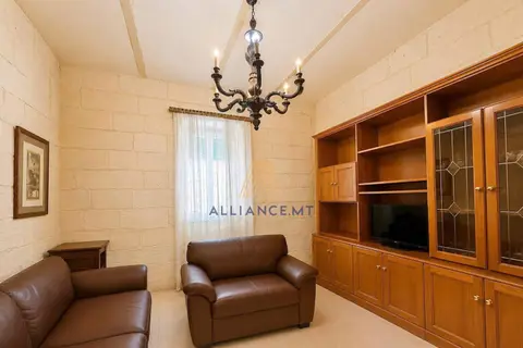 3 Bedroom Town House For Sale in Hamrun