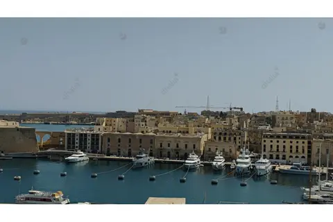 6 Bedroom Palazzo For Sale in Senglea