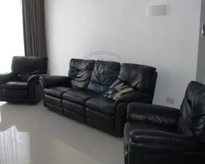 2 bedroom Penthouse to rent in Pieta