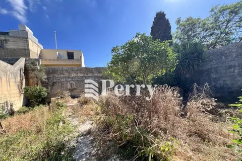 2 Bedroom House of Character For Sale in Zejtun