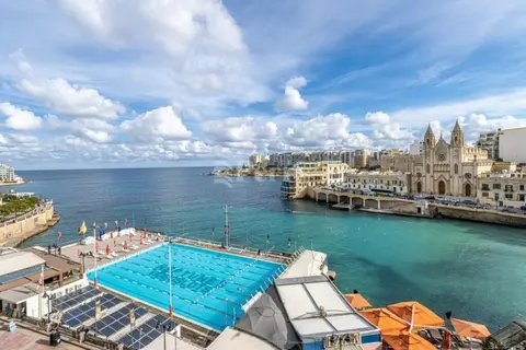 4 Bedroom Apartment For Sale in St Julian's