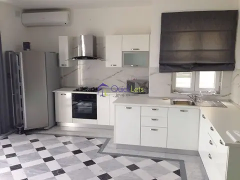 3 bedroom Penthouse to rent in Siggiewi