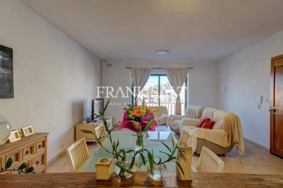 Furnished Apartment in Naxxar