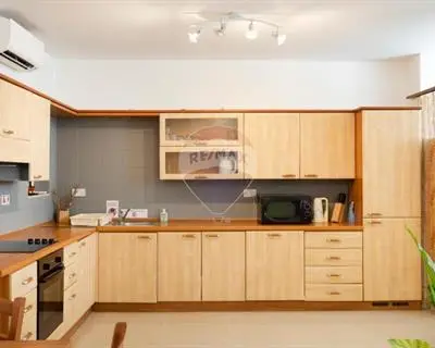 2 bedroom Apartment to rent in St Julian's