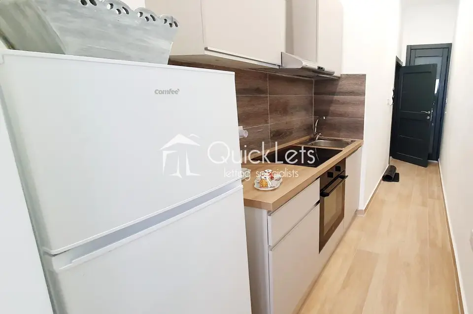 Studio Apartment to rent in Sliema