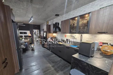 2 Bedroom Penthouse For Sale in Gozo - Sannat
