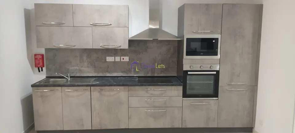 Room to rent in St. Julians