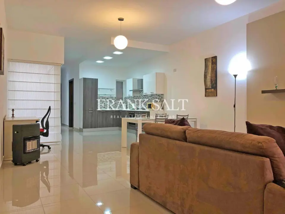 Swieqi, Furnished Maisonette