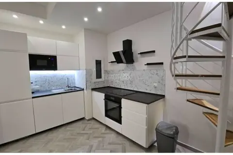 2 Bedroom Town House For Sale in Ta' Xbiex