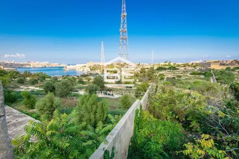 Farmhouse for sale in Kalkara