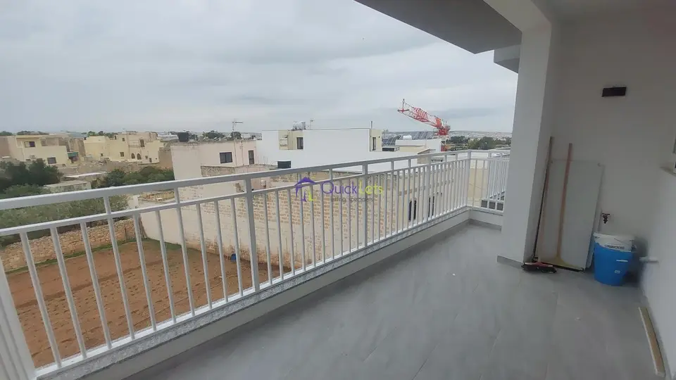 Appartement 3 chambres à louer à Luqa