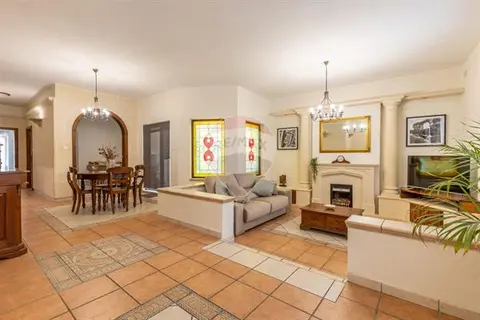 2 bedroom Maisonette to rent in Marsascala