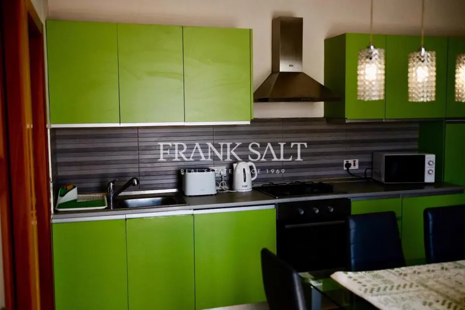 Santa Venera, Apartment