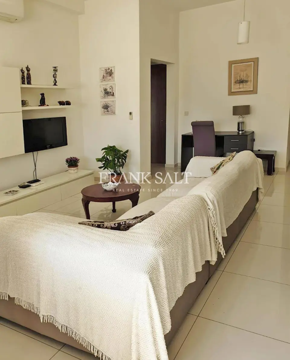 Swieqi, Furnished Apartment