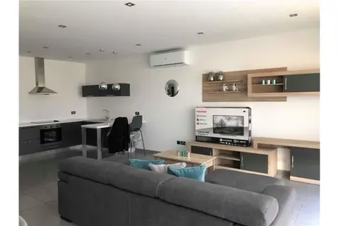 3 bedroom Apartment to rent in Bahar Ic-Caghaq