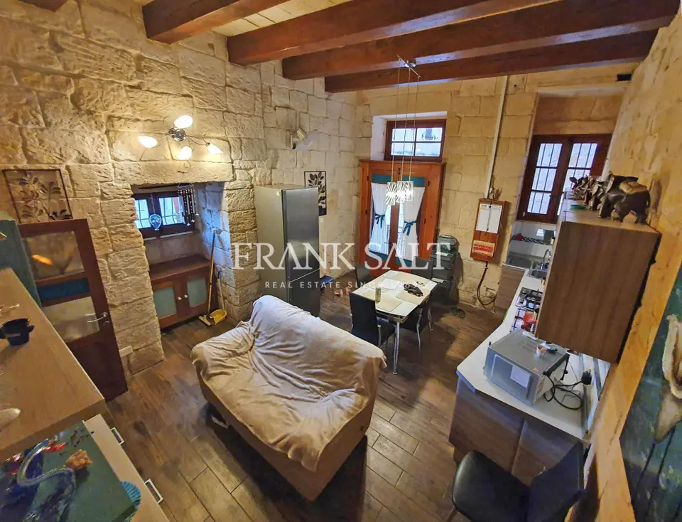 Vittoriosa, Furnished Townhouse