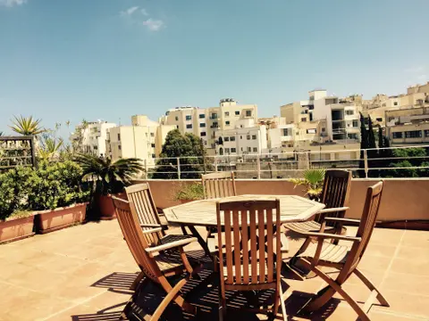 3 bedroom Apartment to rent in St. Julians